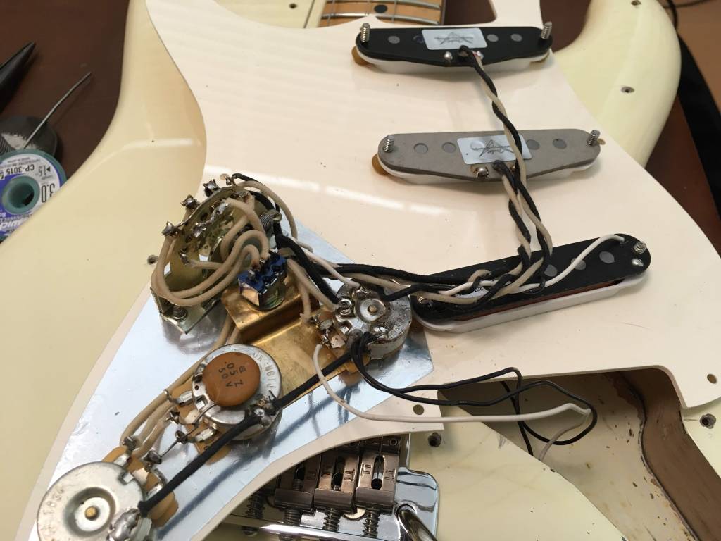 ST-62 ST-68 ラージヘッド ギルモアストラト Daivid Gilmour Fender Stratocaster リア＋フロント ハーフトーン トグルスイッチ ギルモアスイッチ  Gilmour Switch Black Strato ンブラックストラト wiring